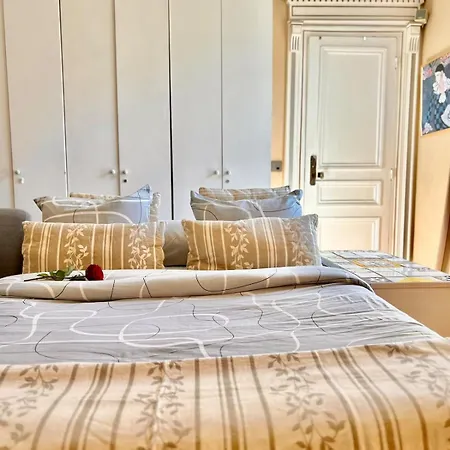 3p Baroque With Rooftop View Apartment *